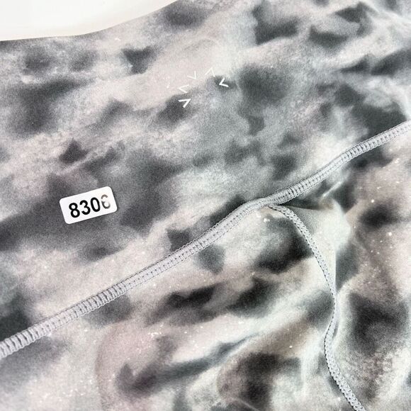 Varley Lets Go High Rise Legging Womens Small Gray Black Printed Compression 7/8 - Picture 11 of 11